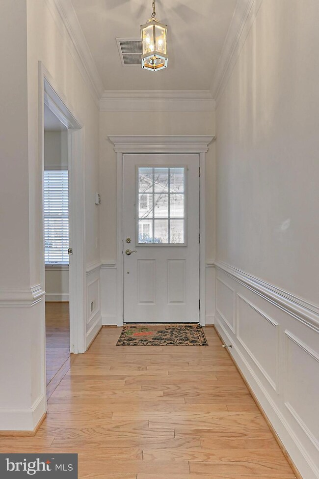 8873 White Orchid Place, Lorton, VA 22079 - photo 7