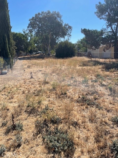 286 N 1st St, Shandon, CA 93461 - photo 3