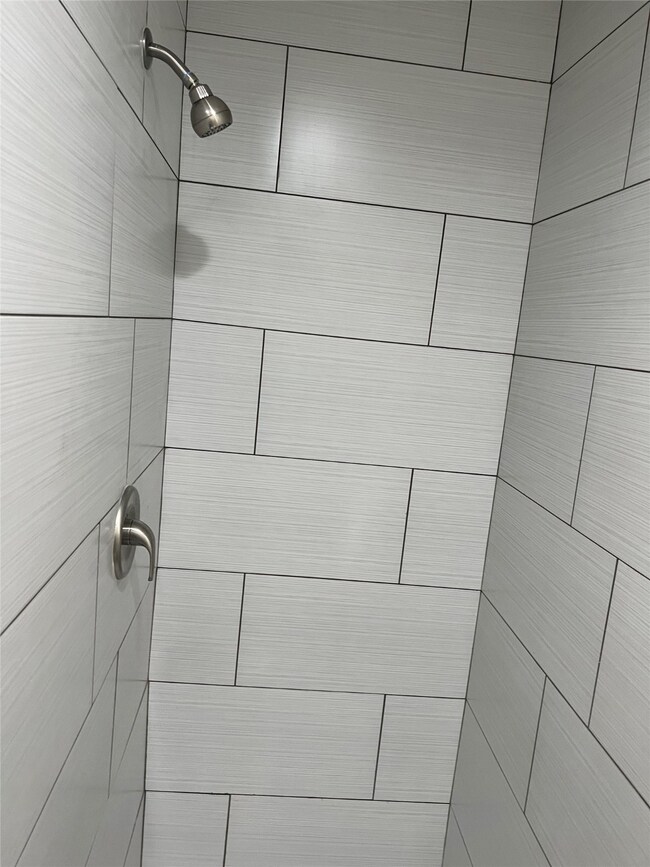 Brand New Walk-IN Shower!