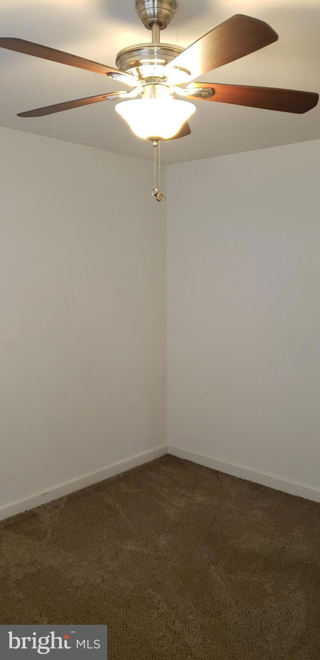 5656 A St SE, Washington, DC 20019 - photo 3