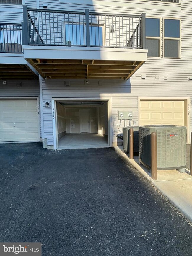 13510 Innovation Station Loop unit 3A, Herndon, VA 20171 - photo 6