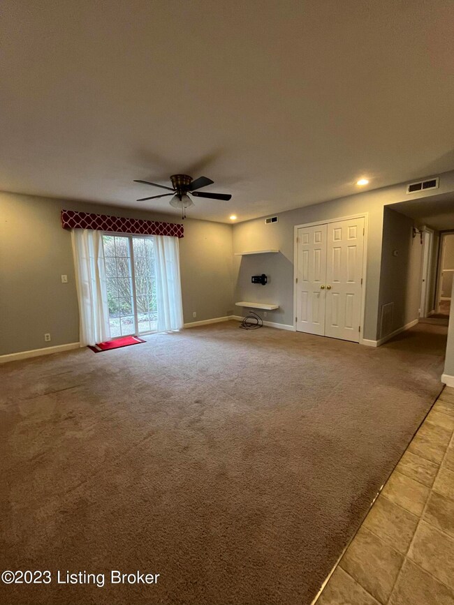 165 Central Blvd unit 52, Mount Washington, KY 40047 - photo 6