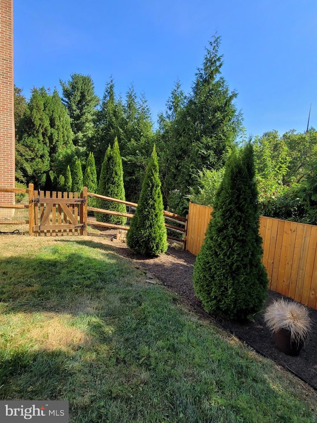 702 W Holly Ln, Purcellville, VA 20132 - photo 5