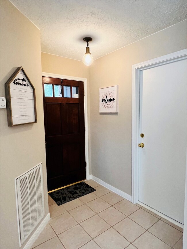 8579 Pool Creek Dr, Houston, TX 77095 - photo 5