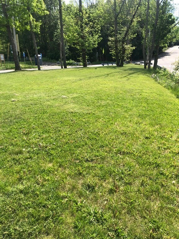 92 Prouty Ln, Worcester, MA 01602 - photo 4