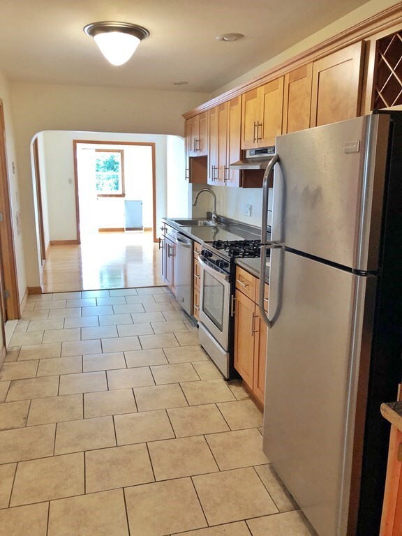 93 Glen St unit 1, Somerville, MA 02145 - photo 4