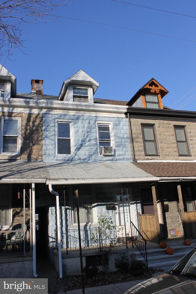 313 Spruce St, West Reading, PA 19611 - photo 3