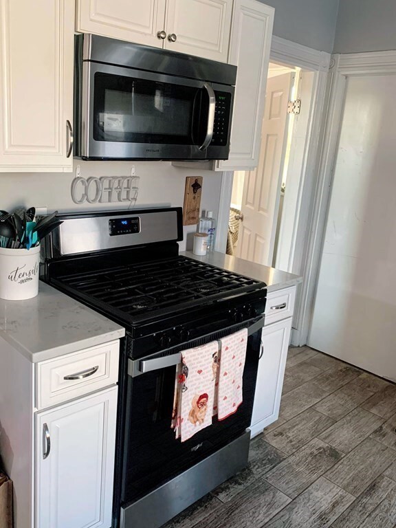 682 Columbia Rd unit 3, Dorchester, MA 02125 - photo 3