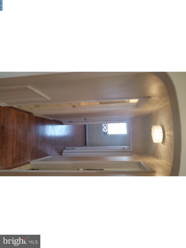 155 Burmont Rd unit 2ND FL, Drexel Hill, PA 19026 - photo 5