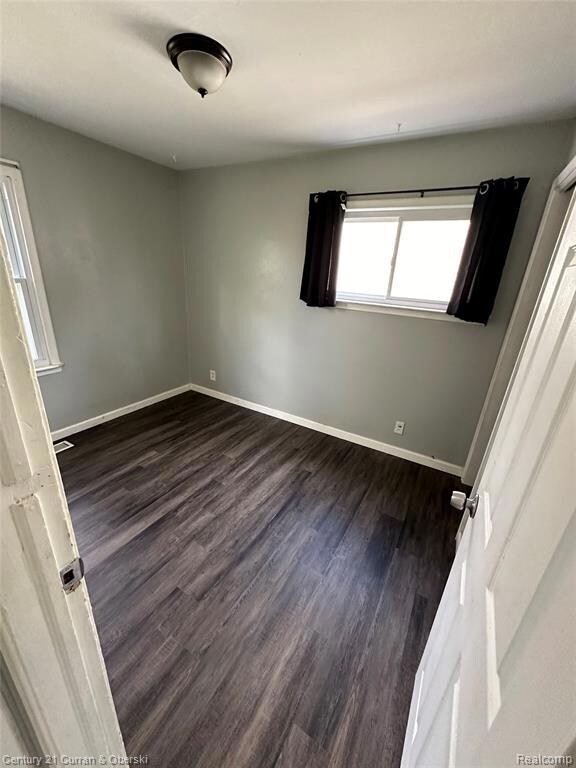 25954 Stanford St, Inkster, MI 48141 - photo 5