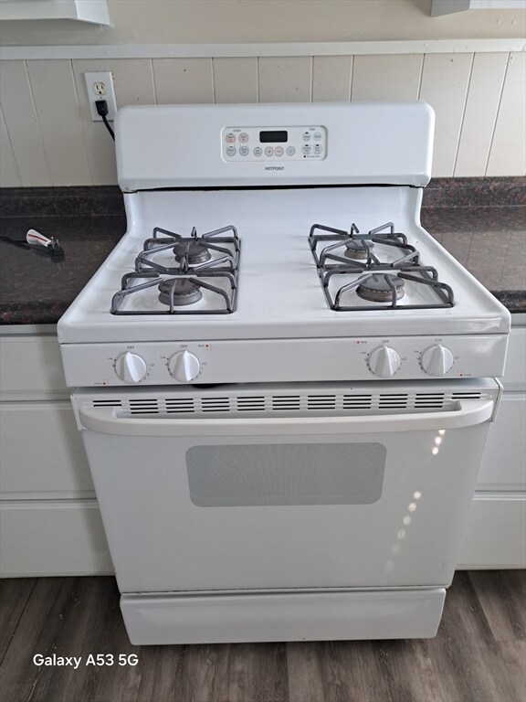 49 Atlanta St unit 2, Worcester, MA 01604 - photo 2