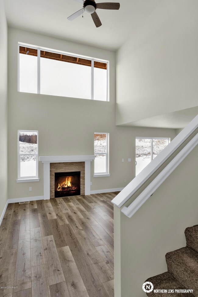 7_LivingVertical