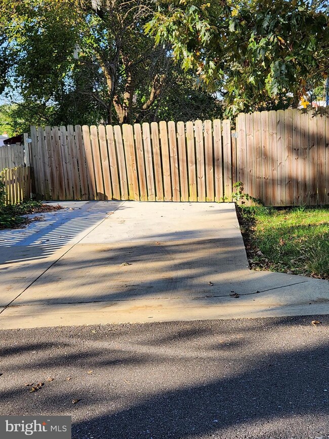 5412 Abdul St, Capitol Heights, MD 20743 - photo 4