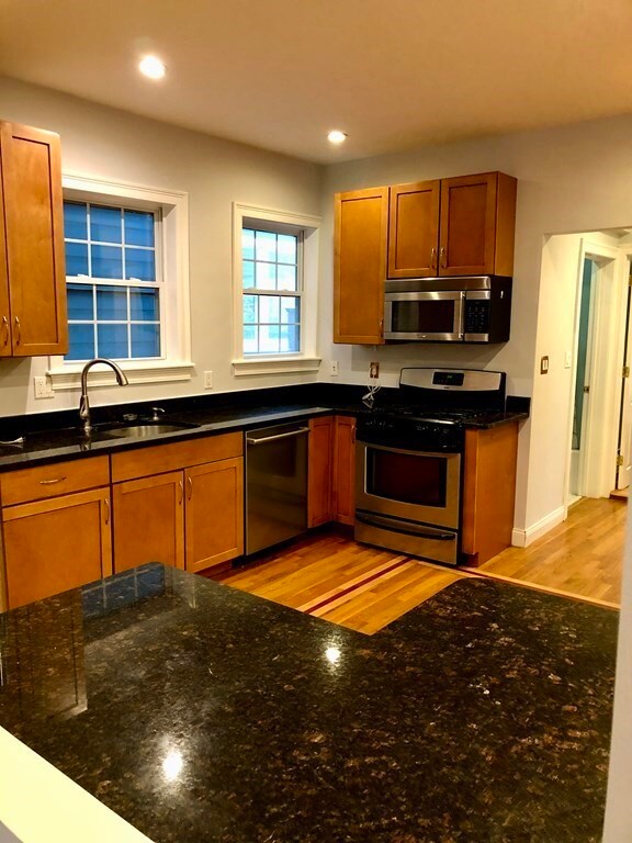 34 Elmwood St unit 1, Somerville, MA 02144 - photo 6