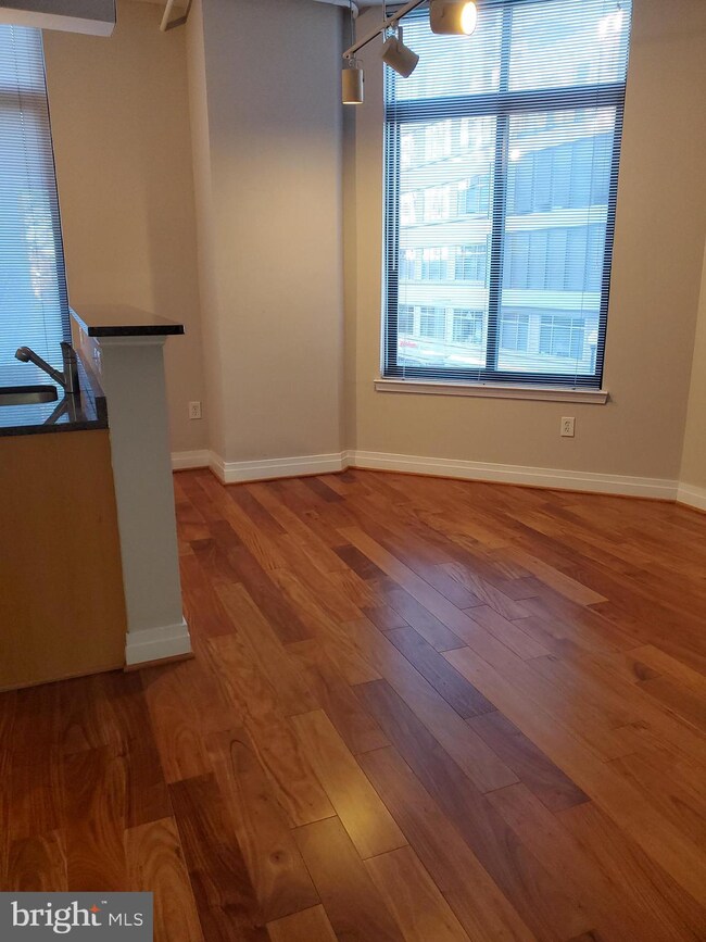 1201 N Garfield St unit 306, Arlington, VA 22201 - photo 6