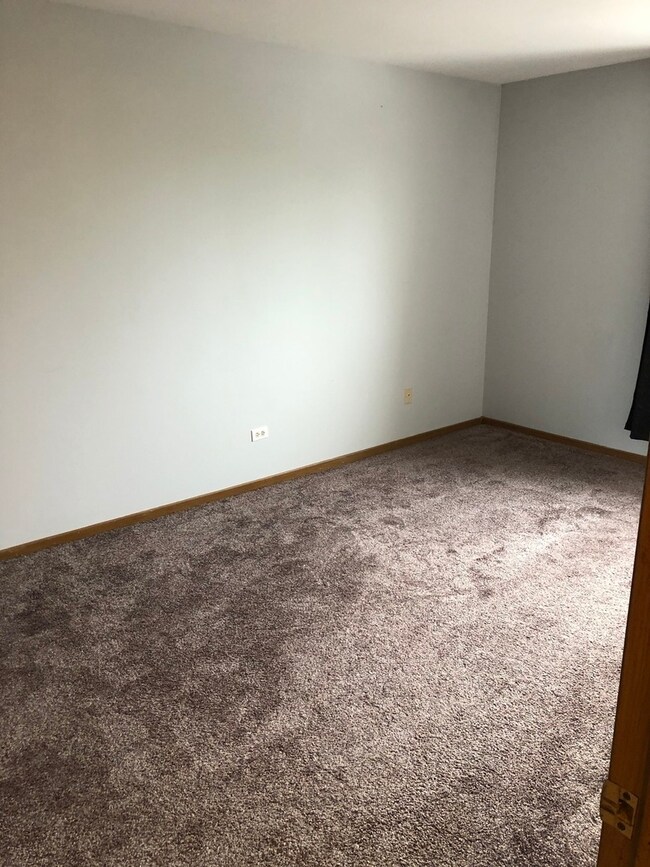 692 Quincy Bridge Ln unit 301, Glenview, IL 60025 - photo 7