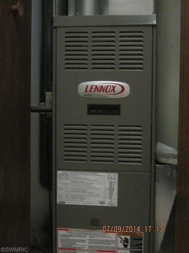 2094 Leach Lake Ln, Hastings, MI 49058 - photo 6