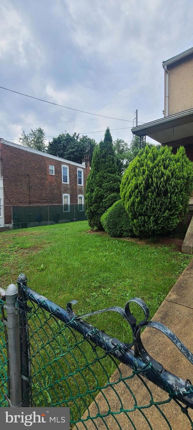 1030 Lawrence Ave, Darby, PA 19023 - photo 4