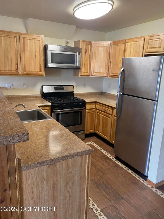 1082 W 26th Ave unit 17, Anchorage, AK 99503 - photo 2