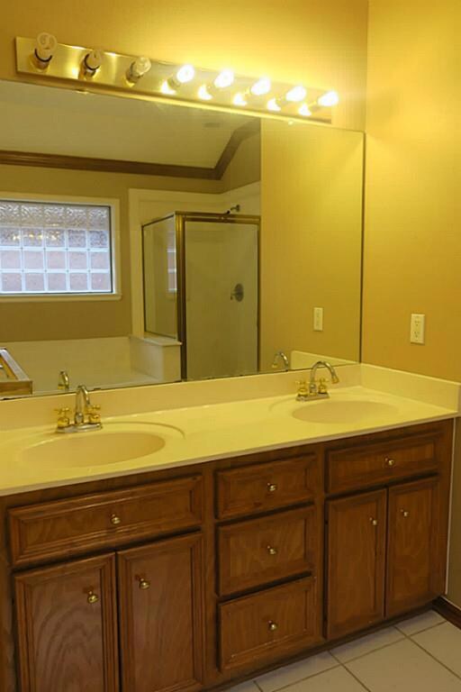 210 Live Oak Ln, Friendswood, TX 77546 - photo 7