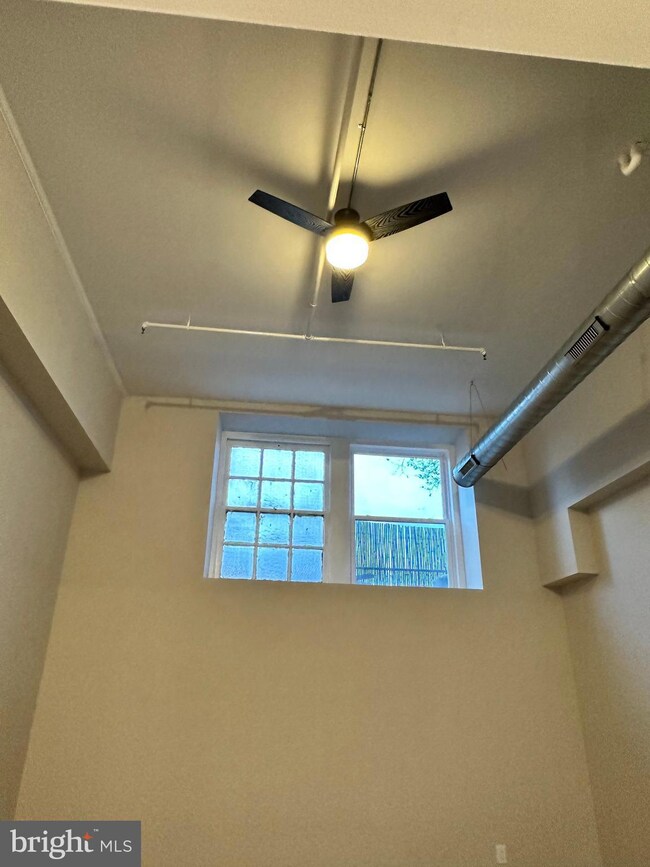 4629 E Thompson St unit 25, Philadelphia, PA 19137 - photo 6