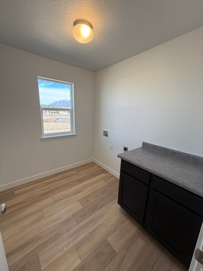 3807 W 1760 S unit 207, Taylor, UT 84401 - photo 7