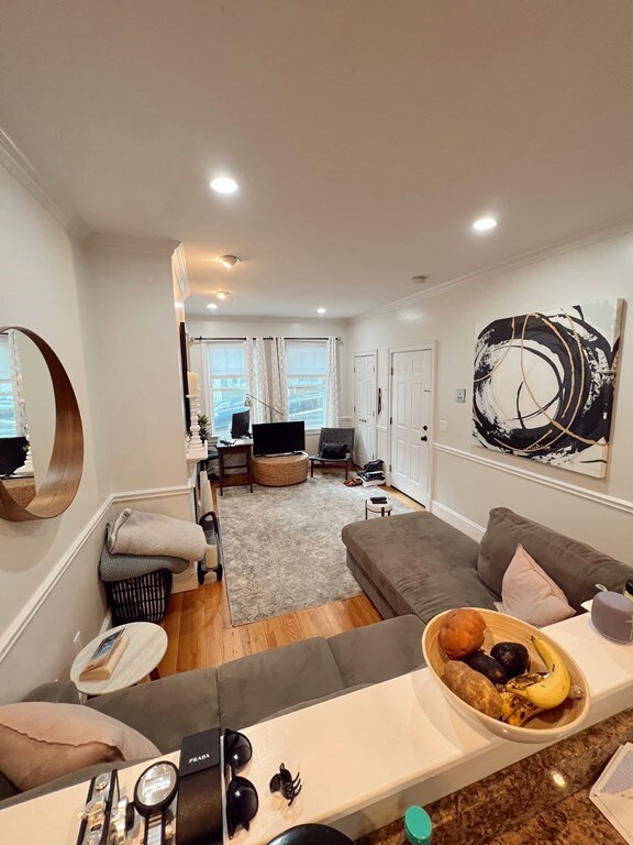 160 1/2 H St unit 1, Boston, MA 02127 - photo 3