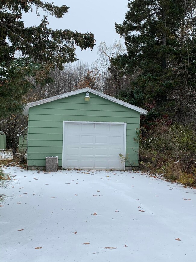 1 car garage
