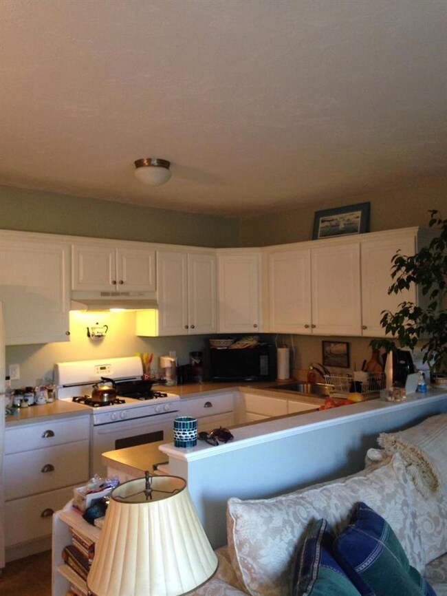 350 Old Barnstable Rd unit 5, East Falmouth, MA 02536 - photo 3