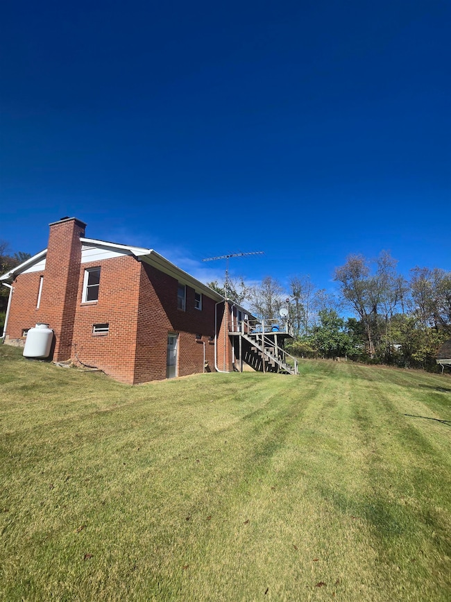 14189 W Virginia 259, Mathias, WV 26812 - photo 7