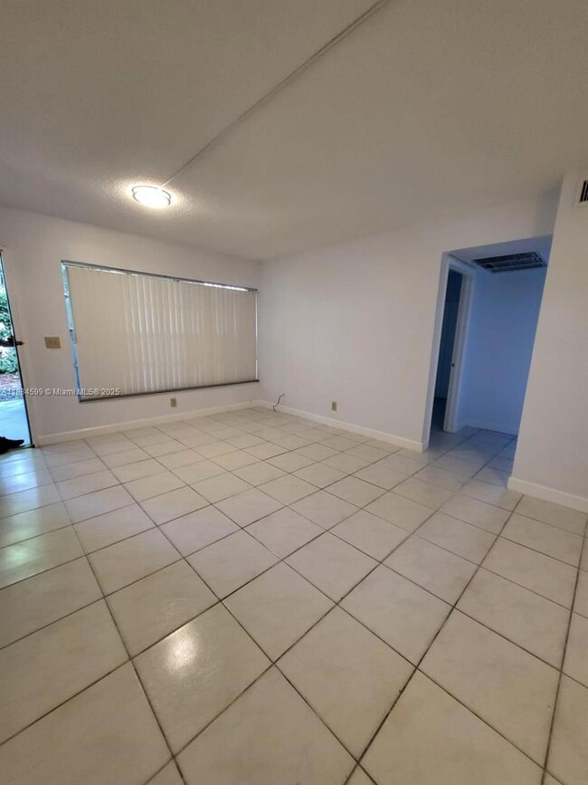 11484 Royal Palm Blvd unit 11484, Coral Springs, FL 33065 - photo 7