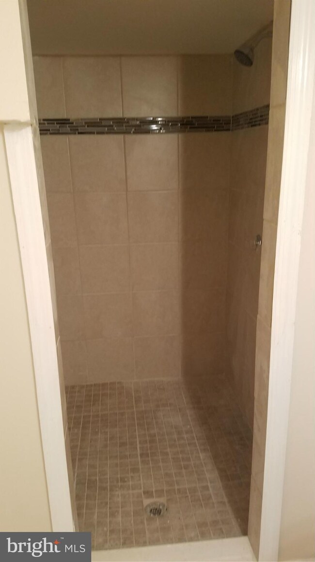 3512 56th St, Hyattsville, MD 20784 - photo 4