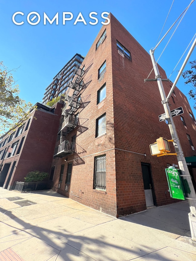 668 Washington St unit GA, New York, NY 10014 - photo 7