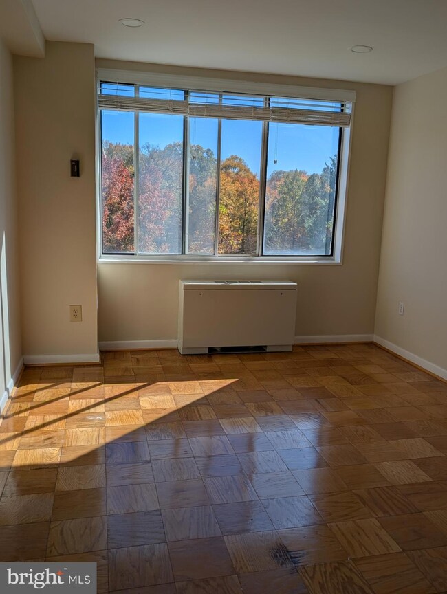River Towers unit 511, Alexandria, VA 22307 - photo 6