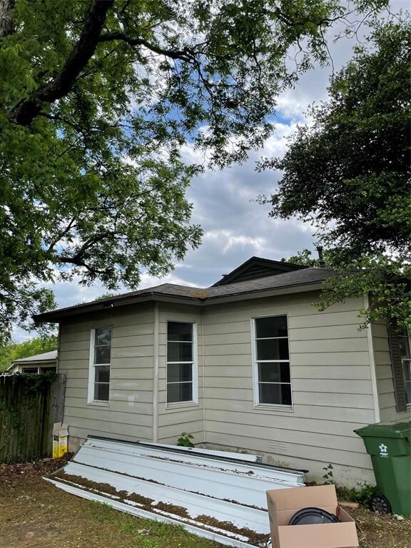 9104 Martin Dr, North Richland Hills, TX 76182 - photo 3