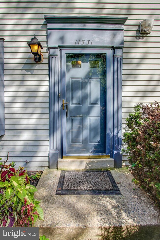 11531 Ivy Bush Ct, Reston, VA 20191 - photo 4