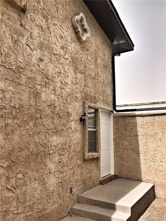 10624 Springwood Dr unit C, El Paso, TX 79935 - photo 2