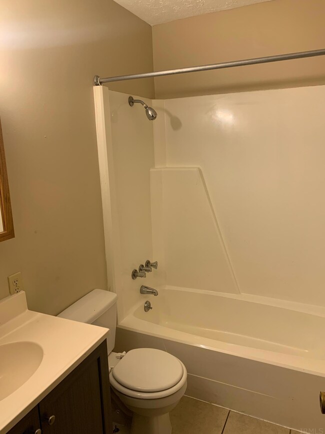 2424 Sycamore Ln, West Lafayette, IN 47906 - photo 5