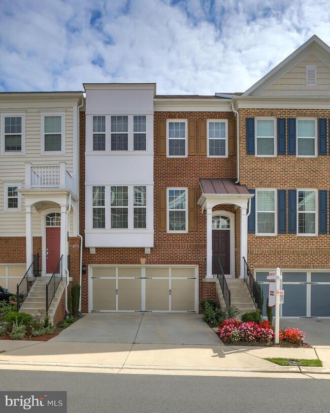 25446 Hopton House Terrace, Chantilly, VA 20152 - photo 2