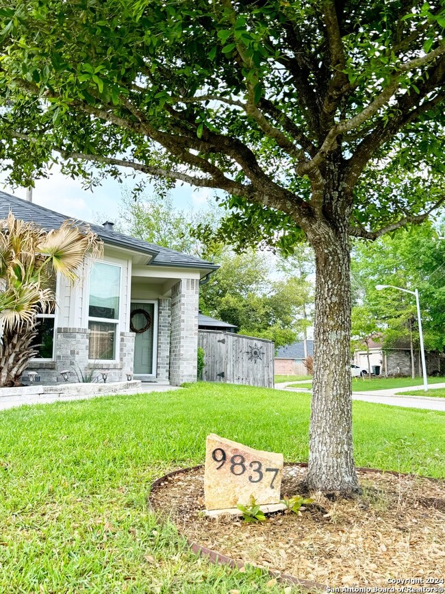 9837 Lace Flower Way, Conroe, TX 77385 - photo 2