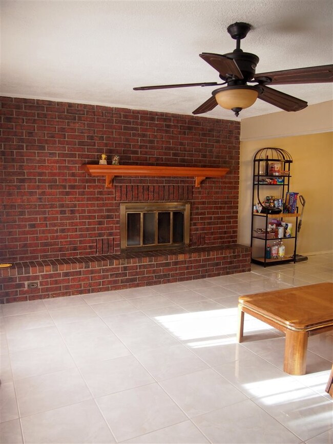 2301 Cornell Ave, Alamogordo, NM 88310 - photo 4