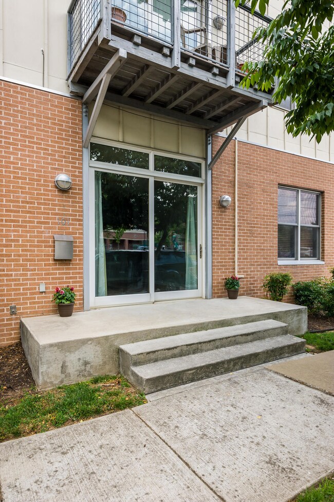 1609 Long St Apt 101