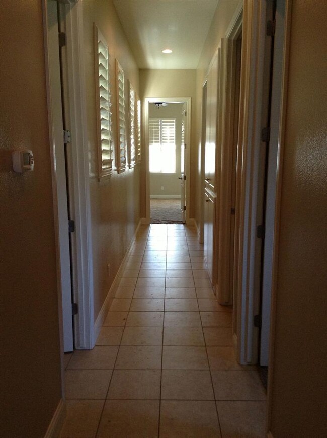 3251 Graybark Ave, Clovis, CA 93619 - photo 7