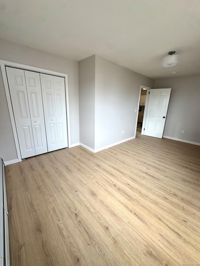 24 Woodbury Ave unit 1A, Norwalk, CT 06850 - photo 5