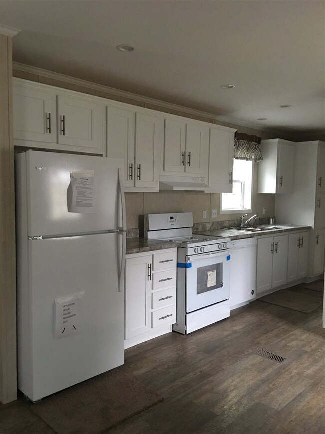 14 Old Cart Rd, Raymond, NH 03077 - photo 7