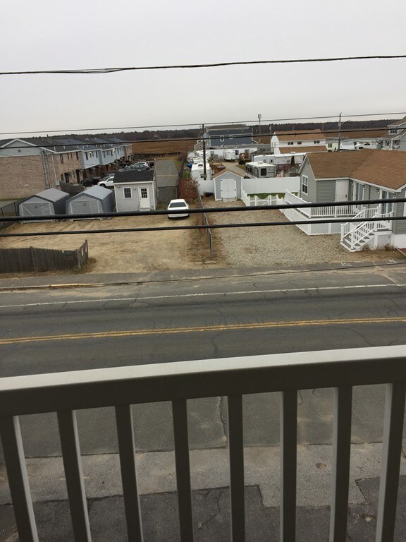 280 N End Blvd unit 2, Salisbury, MA 01952 - photo 3