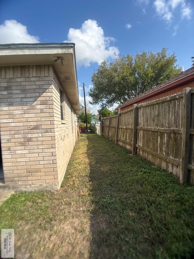 618 Mandarine Ln, Brownsville, TX 78521 - photo 4