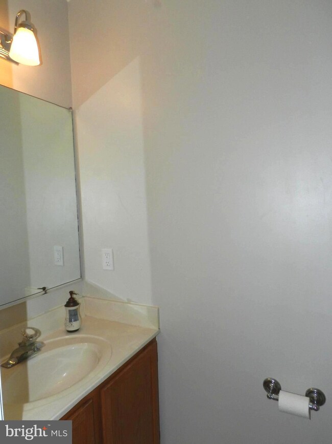 3659 Stewart Ln, Dumfries, VA 22026 - photo 2