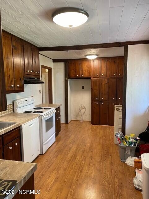 302 Woodview Ct, Jacksonville, NC 28540 - photo 7