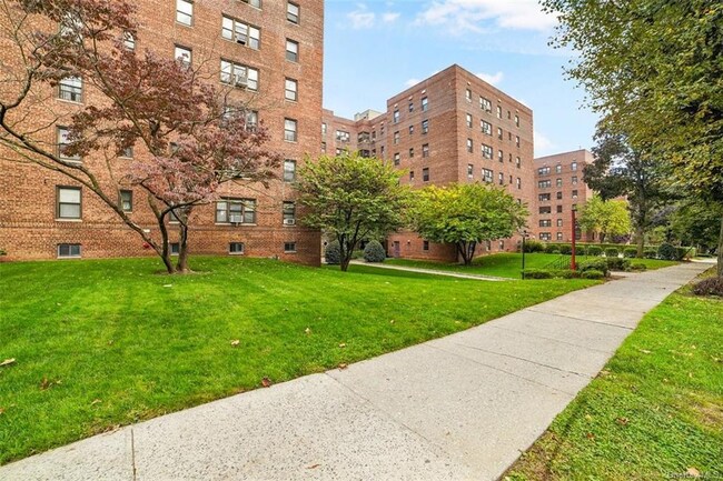 485 E Lincoln Ave Unit 412, Mount Vernon, NY 10552 | MLS# ONEH6274561 ...